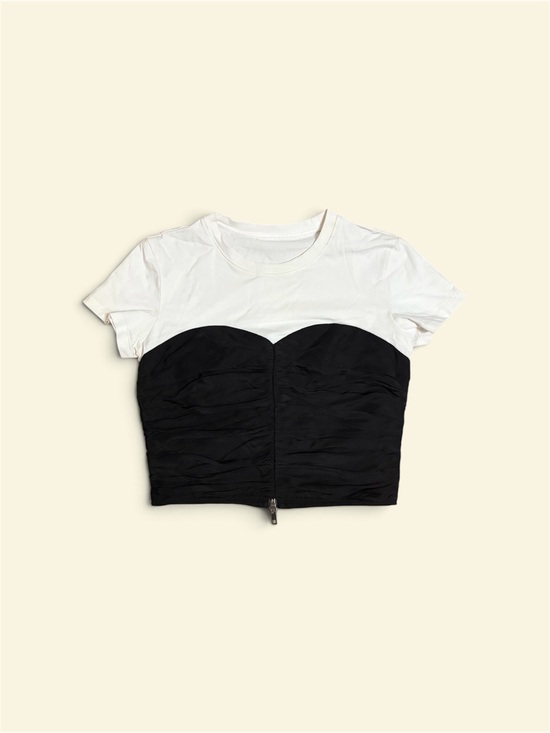 Alexander Wang Tops - ALEXANDER WANG BLACK AND WHITE SHORT SLEEVE
